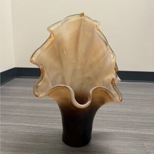 Murano Style Art Glass Handkerchief, Clam Shell Vase.